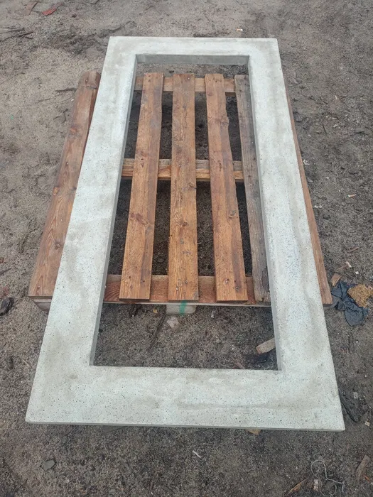 Ramy betonowe pod pomniki